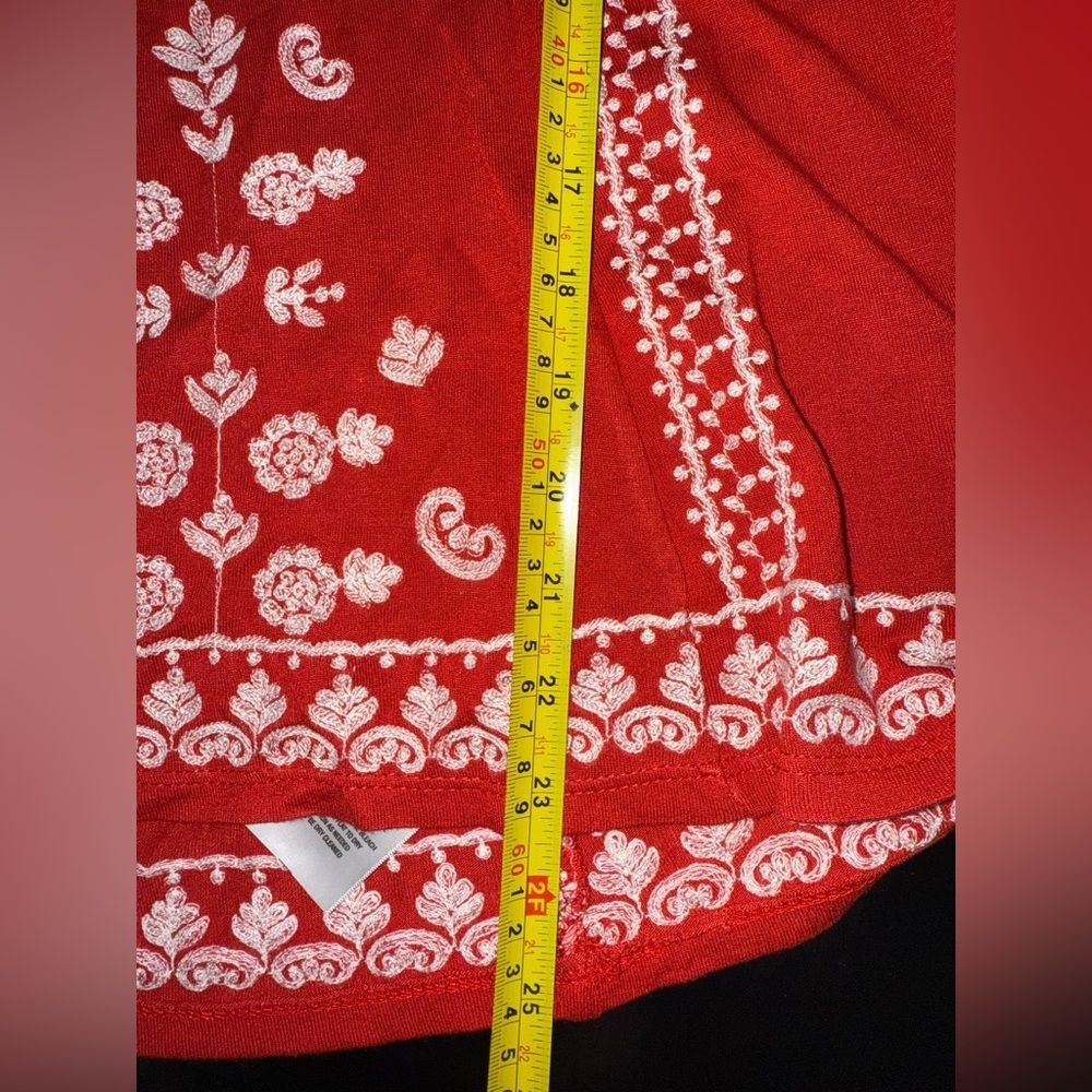 Anthropologie Akemi + Kin Red Sleeveless Embroidered Pullover Top Size M GUC - Picture 7 of 7